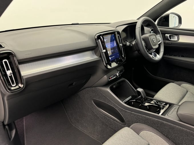 2023 Volvo Xc40