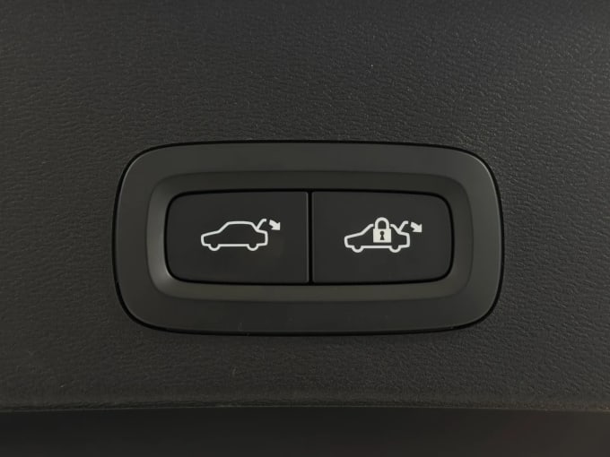 2023 Volvo Xc40
