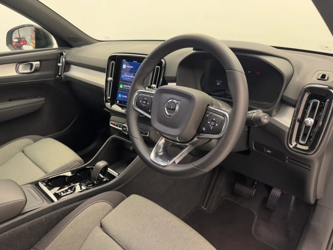 2023 Volvo Xc40