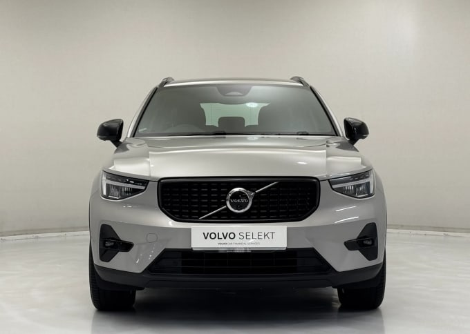 2023 Volvo Xc40