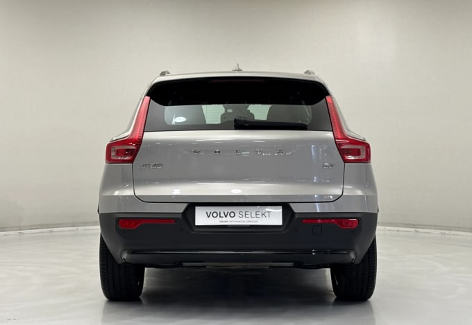 2023 Volvo Xc40