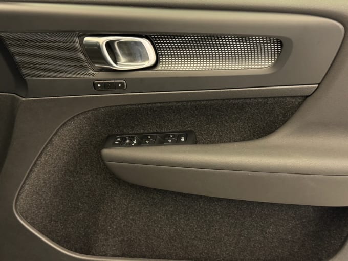 2024 Volvo Xc40