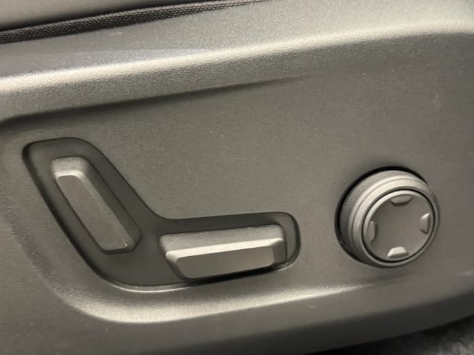 2024 Volvo Xc40