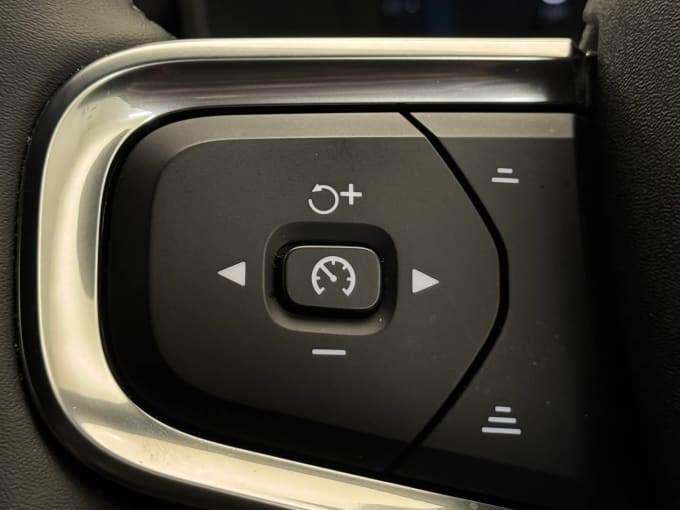 2024 Volvo Xc40