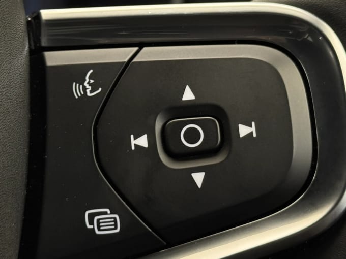2024 Volvo Xc40