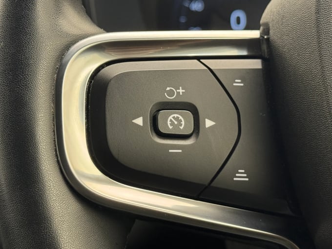 2022 Volvo Xc40