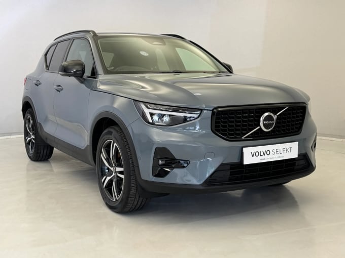 2023 Volvo Xc40