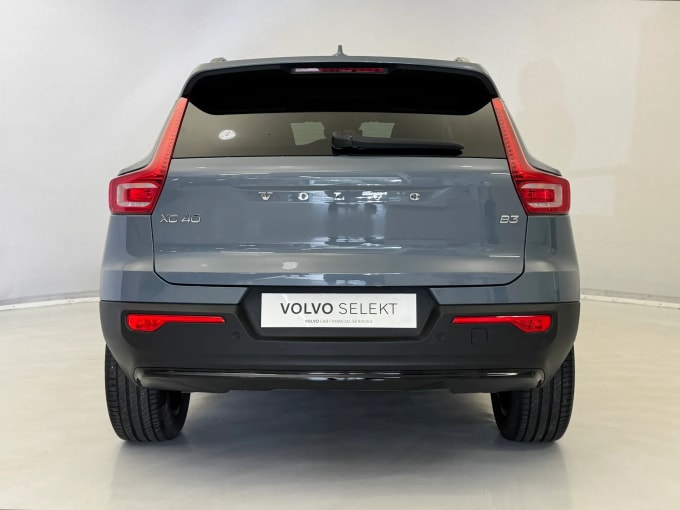 2023 Volvo Xc40