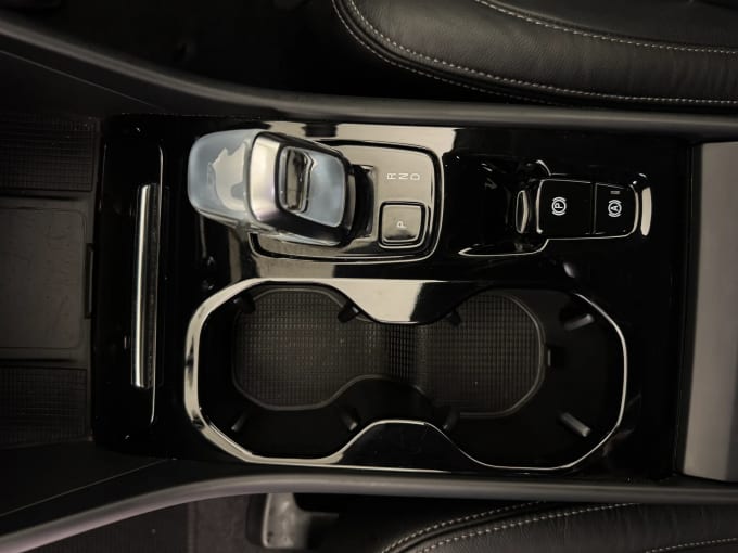 2023 Volvo Xc40