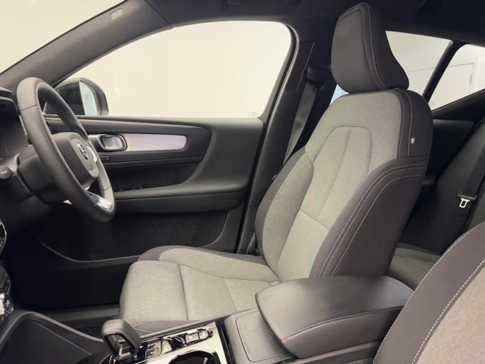 2023 Volvo Xc40