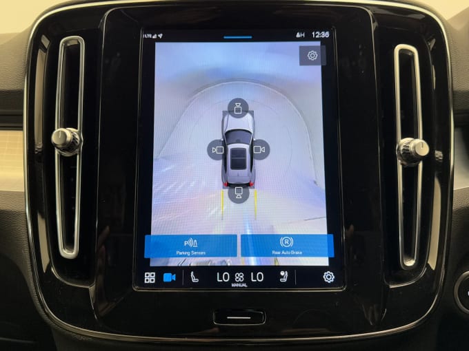 2023 Volvo Xc40