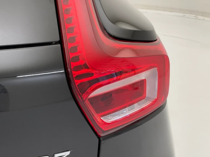 2023 Volvo Xc40