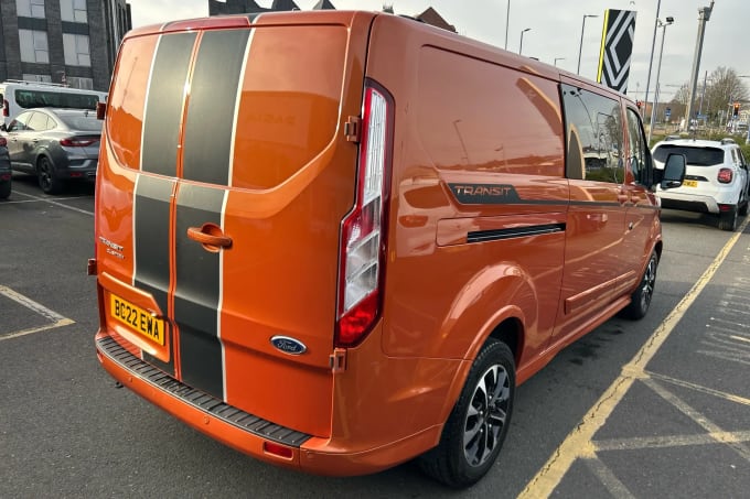 2022 Ford Transit Custom