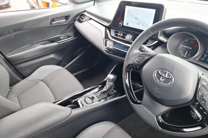 2022 Toyota C-hr