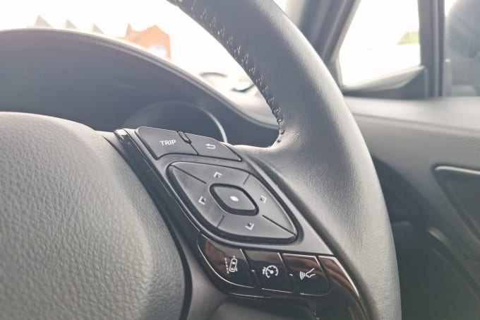 2022 Toyota C-hr