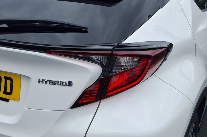 2022 Toyota C-hr