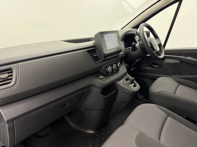 2025 Renault Trafic