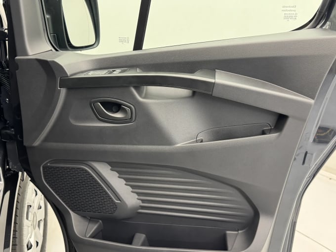 2025 Renault Trafic