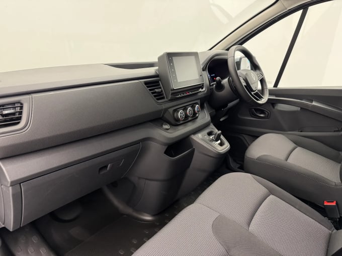 2025 Renault Trafic