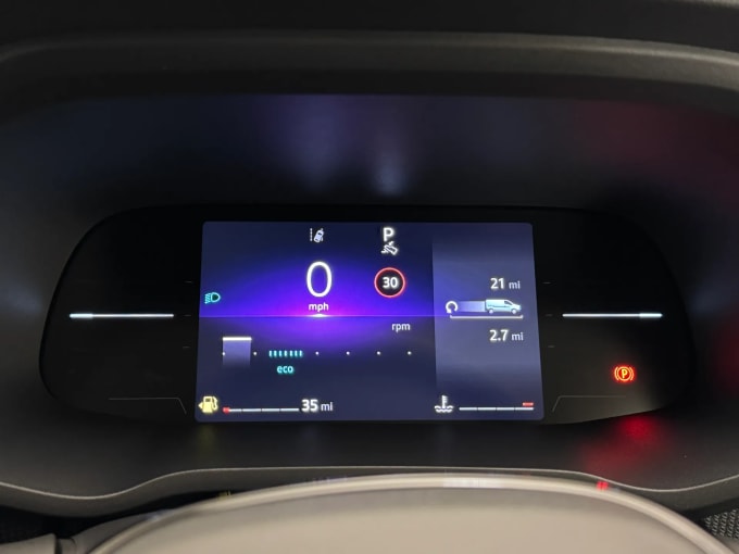 2025 Renault Trafic