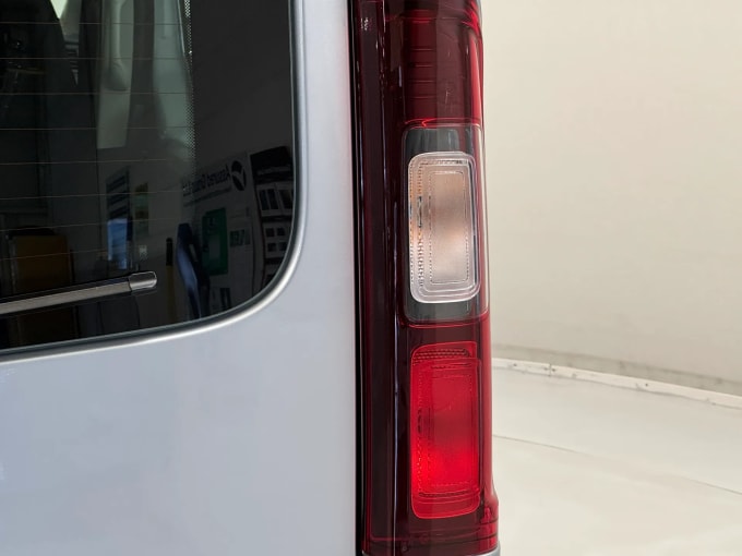 2025 Renault Trafic