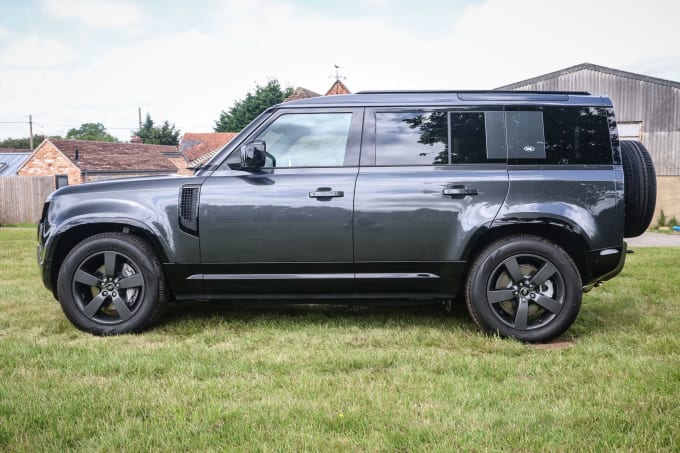 2024 Land Rover Defender