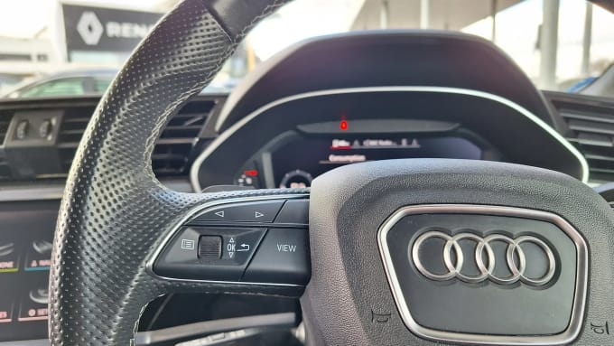 2022 Audi Q3