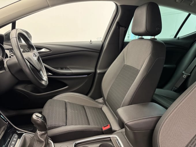 2021 Vauxhall Astra