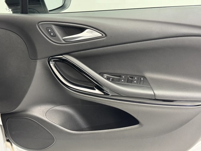 2021 Vauxhall Astra