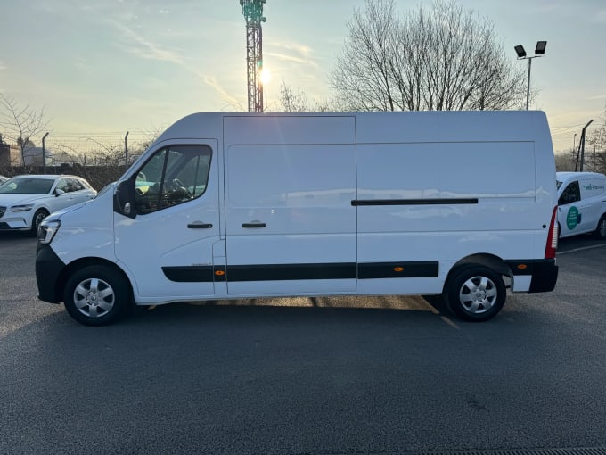 2021 Renault Master