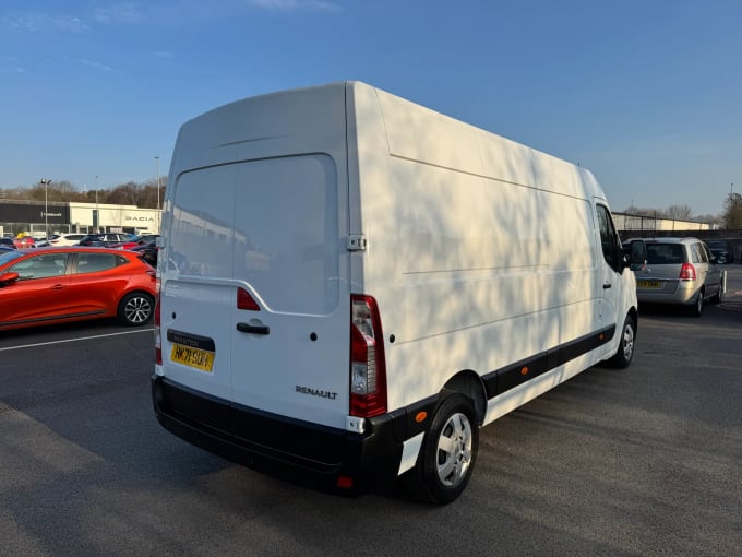 2021 Renault Master