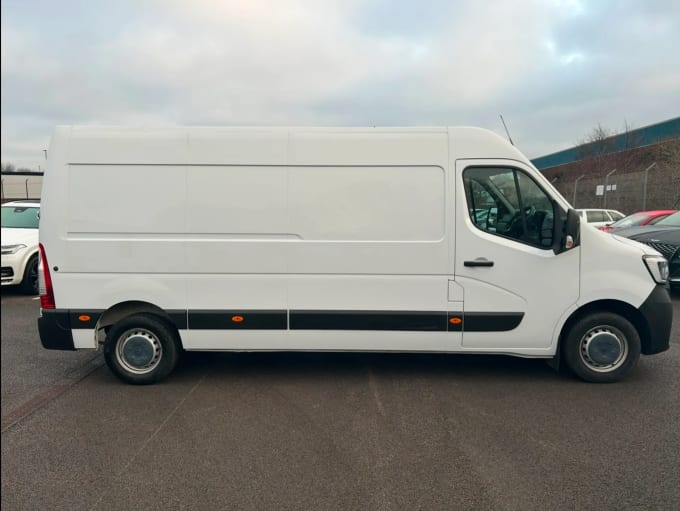 2021 Renault Master