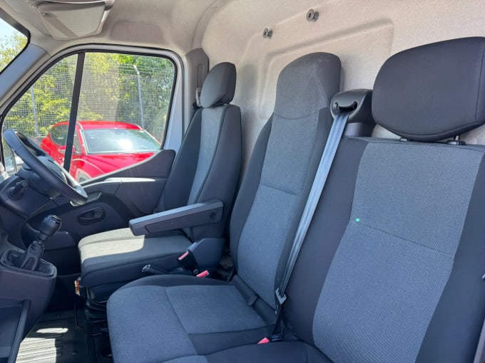 2023 Renault Master