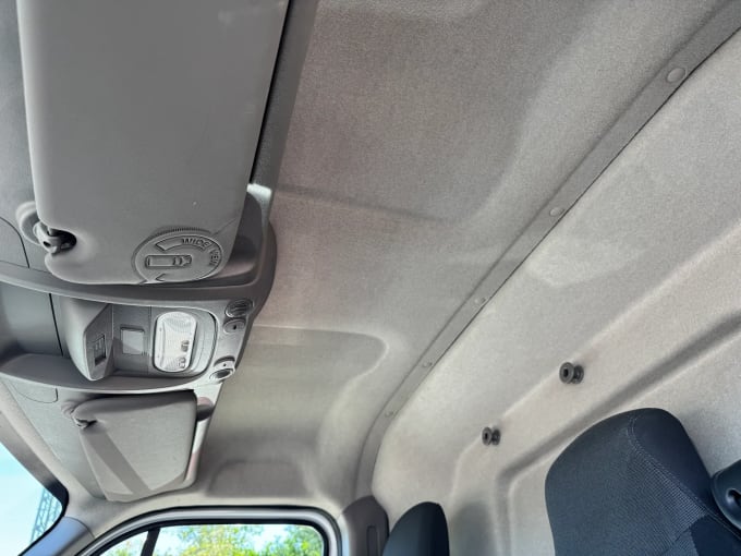 2023 Renault Master