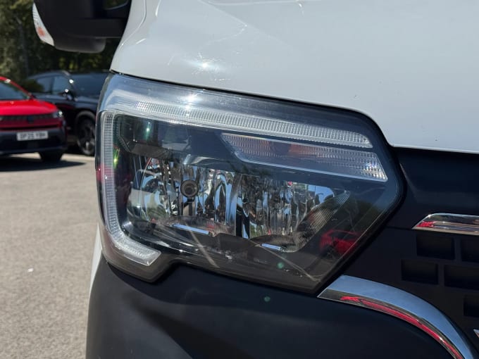 2023 Renault Master