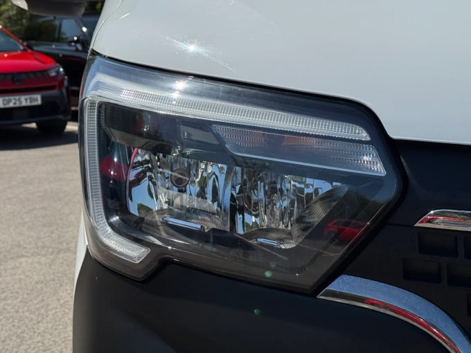 2023 Renault Master