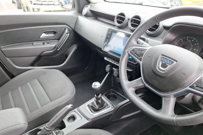 2022 Dacia Duster