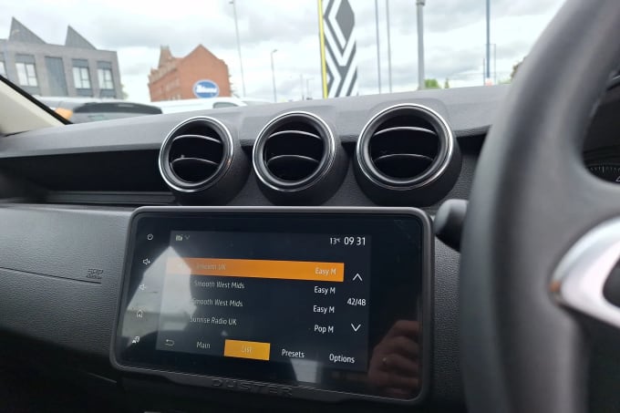 2022 Dacia Duster