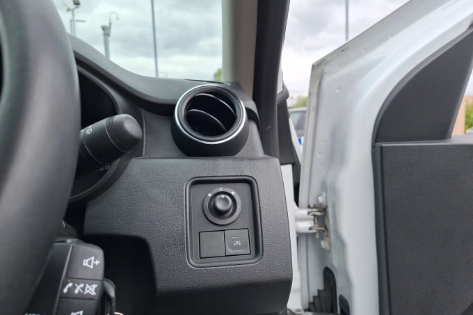 2022 Dacia Duster