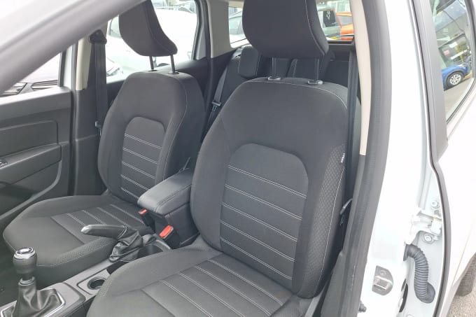 2022 Dacia Duster