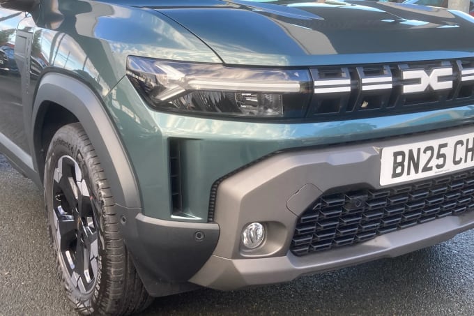 2025 Dacia Duster