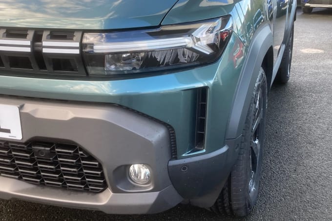 2025 Dacia Duster