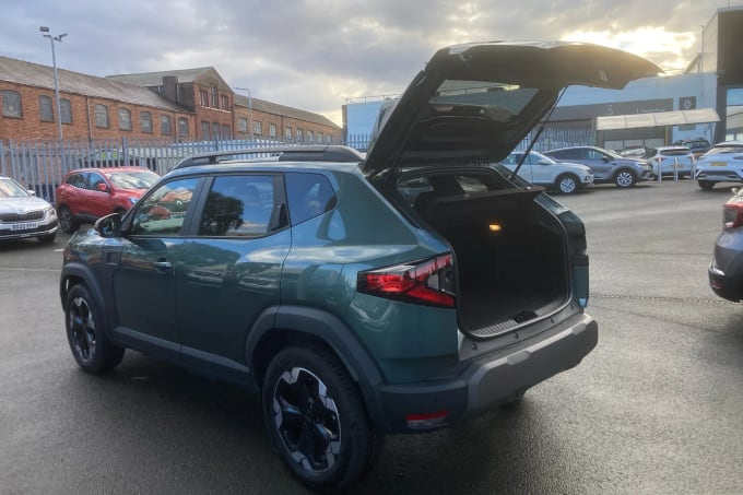 2025 Dacia Duster