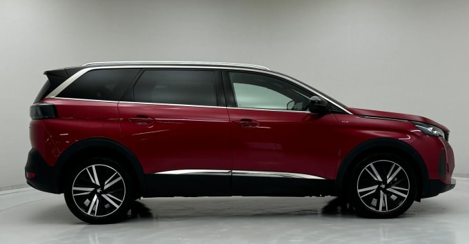 2022 Peugeot 5008