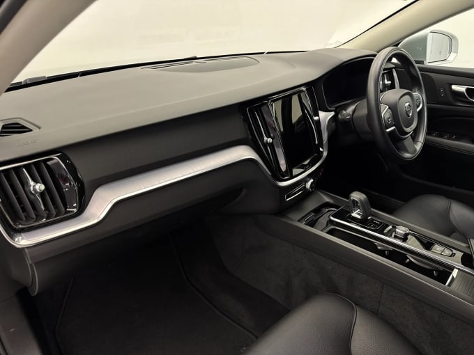 2021 Volvo V60