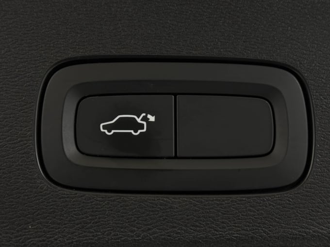 2020 Volvo V60