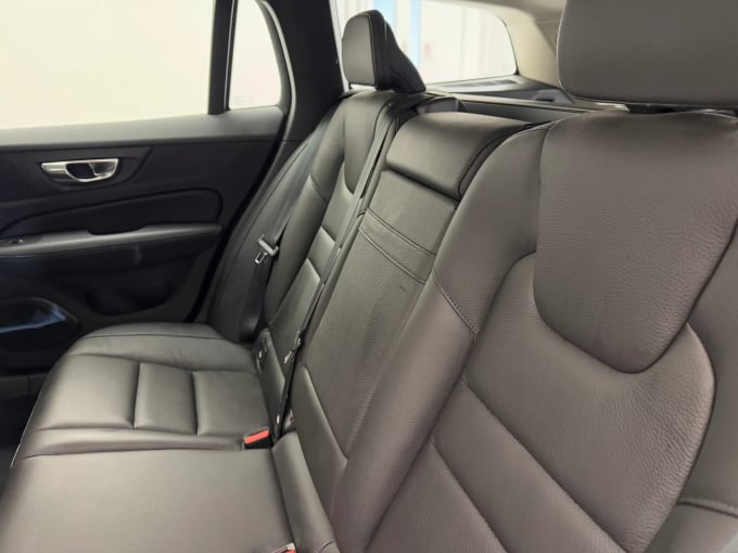 2020 Volvo V60
