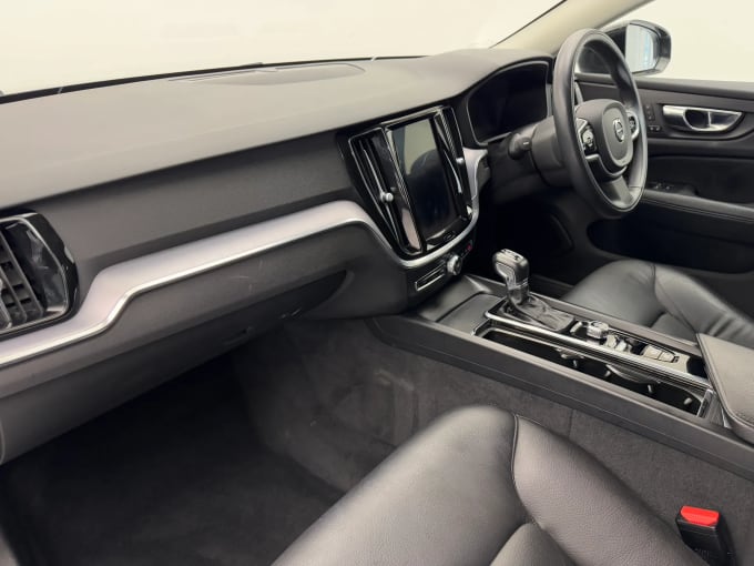 2020 Volvo V60