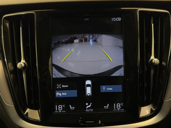 2020 Volvo V60