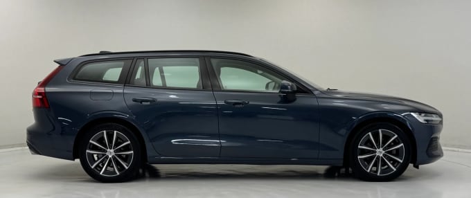 2022 Volvo V60